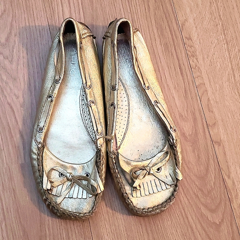 4/$20 Gold Moccasins